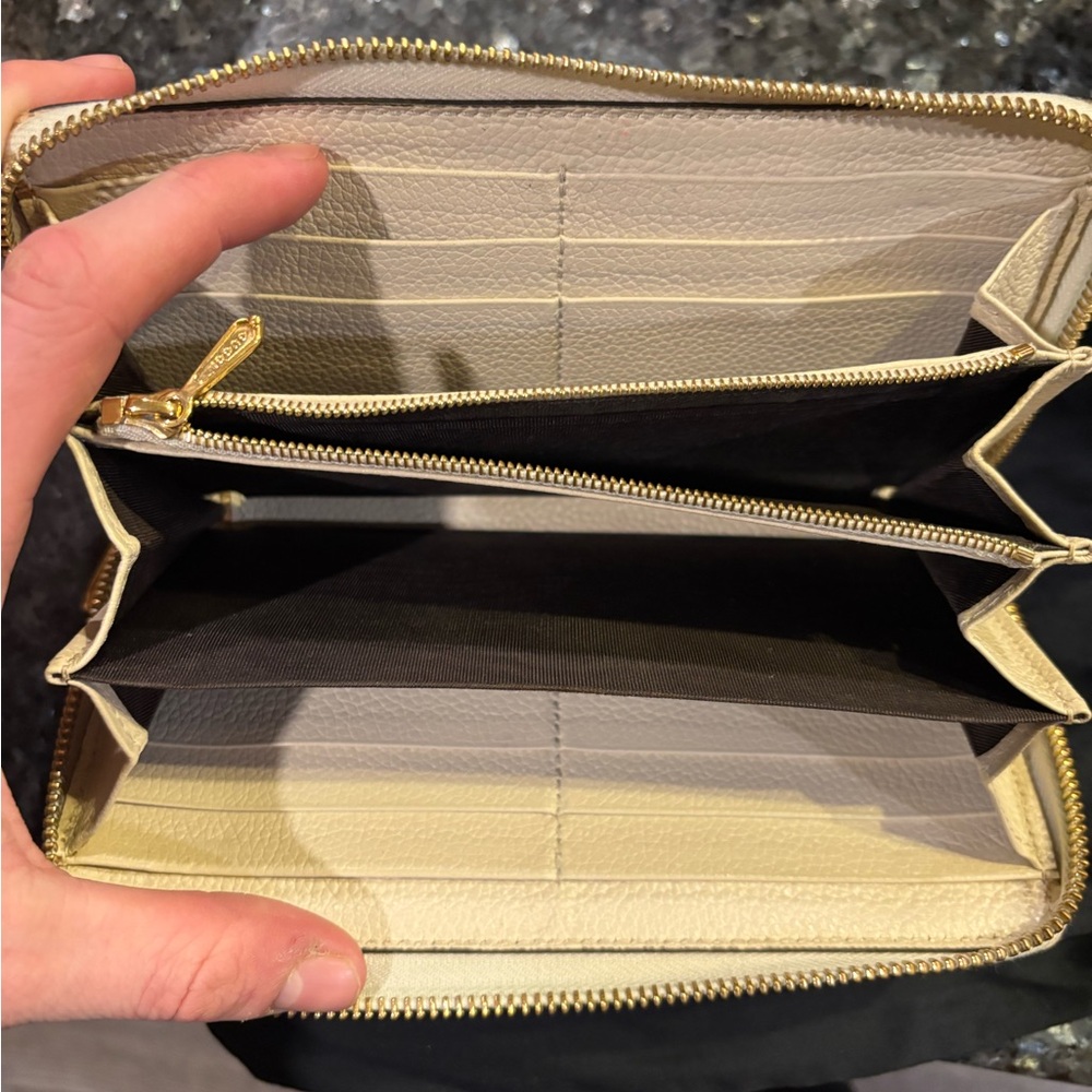 Gucci Zumi Horsebit Continental Wallet - Picture 9 of 11